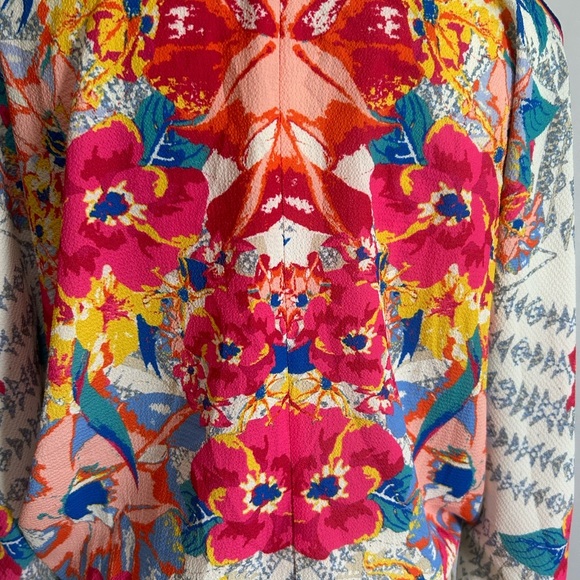 Flying Tomato Pink and Yellow Graphic Wrap Blouse Medium - Picture 5 of 8